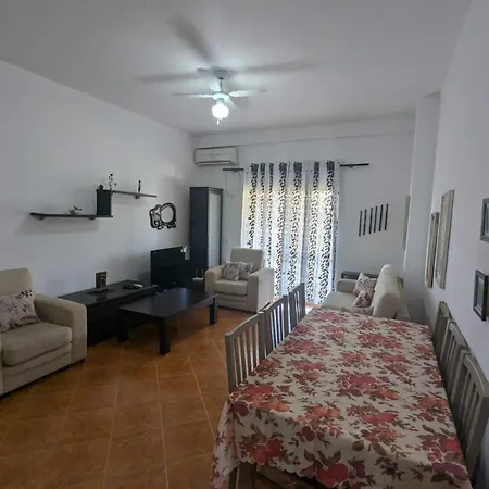 Friend & Family Apartment Himare
